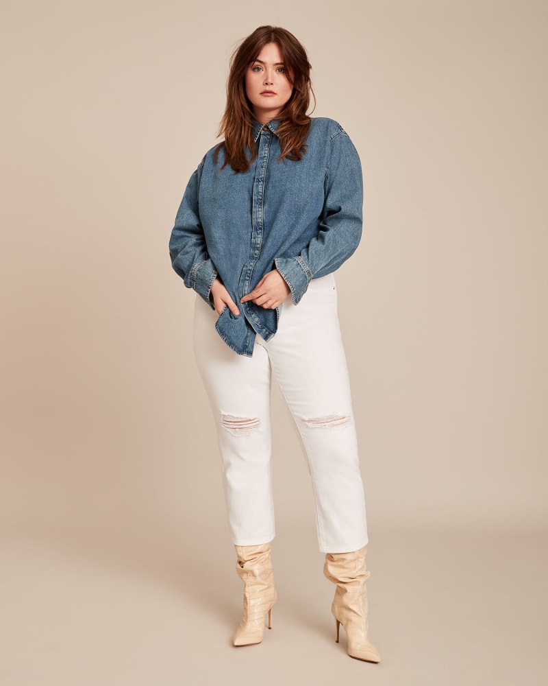 Front of a model wearing a size 14 Patti Straight Jean in WHITE by DL1961. | dia_product_style_image_id:233180